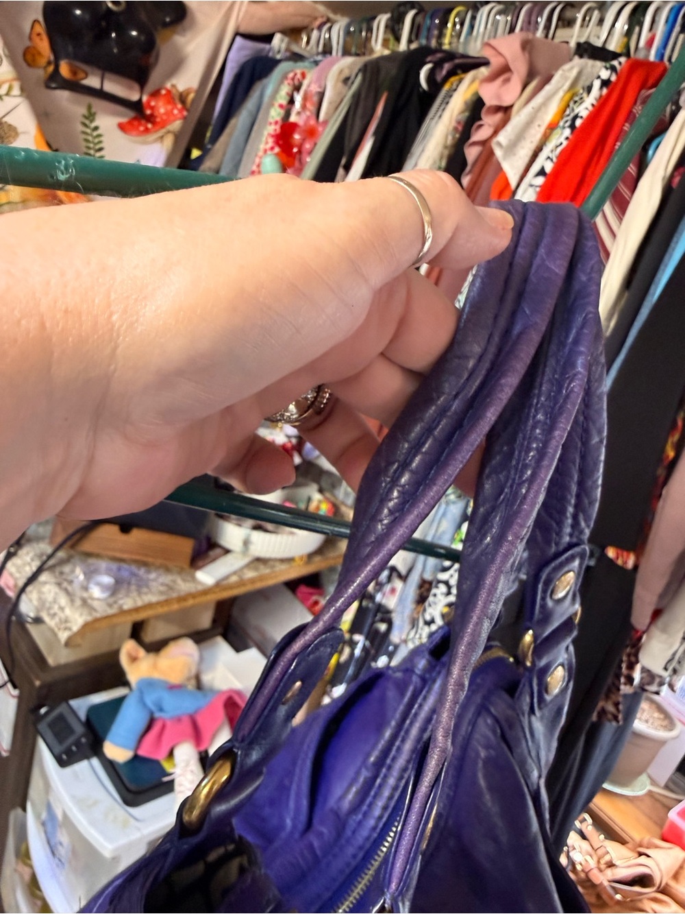 Marc by Marc Jacob’s Purple Leather Shoulder Bag with Gold Hardware - Picture 9 of 10
